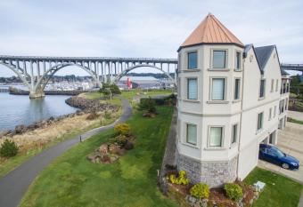 Windward at the Regatta has Balcony rooms