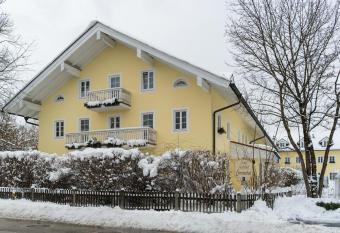 Hotel Limmerhof has Balcony rooms