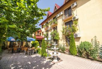 Hotel SYM has Balcony rooms