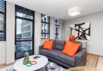 712 Fountain Suites has Balcony rooms