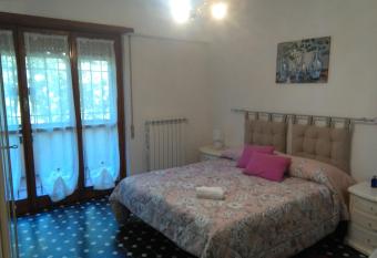 Alloggio Turistico La Panoramica - Bracciano (Roma) has Balcony rooms