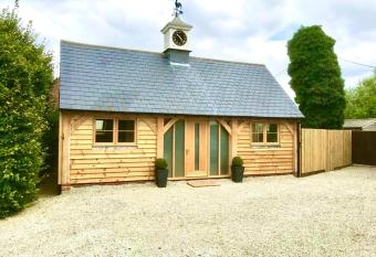 The Clock House has Balcony rooms