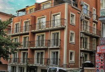 CONCEPT HoUSE allows 18 year olds to book a room