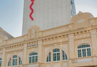 Hotel Moov Porto Alegre allows 18 year olds to book a room