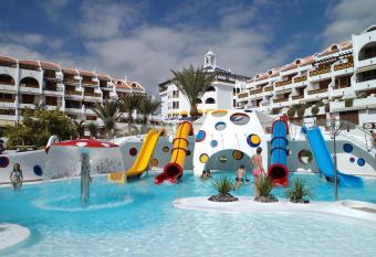 Ocean View Fantastic pools 100 mt to beach has Balcony rooms