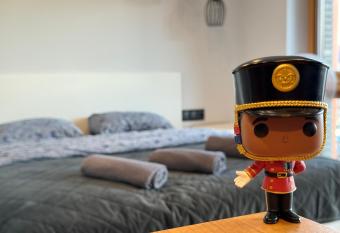 Belnea Nadmot  awie - Comfy Apartments has Balcony rooms