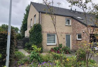 Het Nekkerhof B&Bio allows 18 year olds to book a room