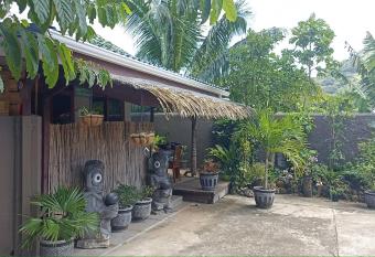 Tiki House has Balcony rooms
