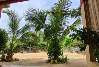 keur manga2 has Balcony rooms