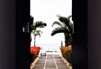 Le Cerisier - Mon Choisy Apartment has Balcony rooms