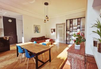 Moonlight Station - T3 110 m   centre historique has Balcony rooms