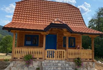 Apartments Milev Lux has Balcony rooms