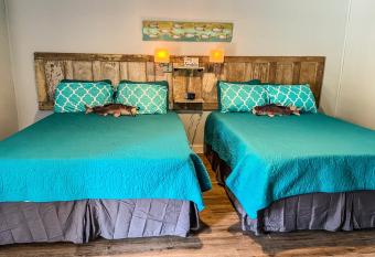 Reel Inn and Lodge allows 18 year olds to book a room