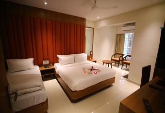 Hotel Dream Residency has Balcony rooms