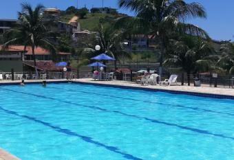 Residencial Marina Club allows 18 year olds to book a room