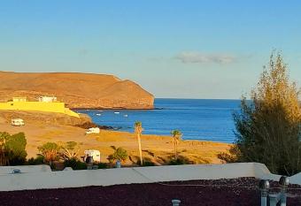 V  a al mar has Balcony rooms