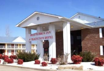 Blue Ribbon Inn and Suites has Smoking rooms