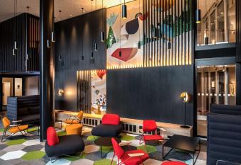 Radisson Hotel Zurich Airport allows 18 year olds to book a room