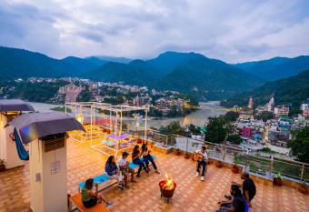 goSTOPS Rishikesh, Lakshman Jhula allows 18 year olds to book a room