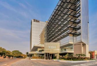 AKEN Mind M  rida Hotel allows 18 year olds to book a room