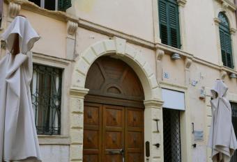 Gabrielli Rooms et Apartments Sant Antonio alloggio 4 M0230914084 has Balcony rooms