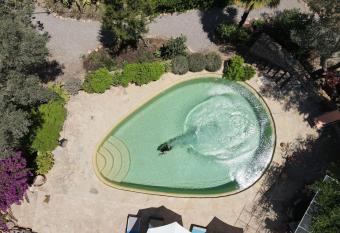 Can Vicent Masia has Balcony rooms