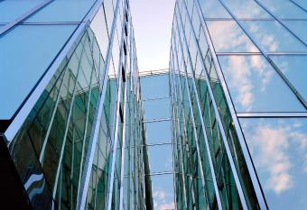 Hotel Astoria allows 18 year olds to book a room