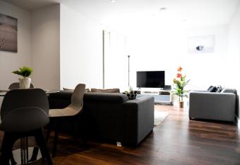 OnPoint - Spacious 2 Bedroom Apt, City Centre! has Balcony rooms