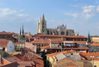 The View - Apartamento reformado con vistas a la Catedral - leonapartamentos has Balcony rooms