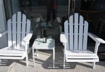 Hyview allows 18 year olds to book a room