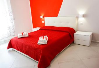 In Centro rooms has Balcony rooms