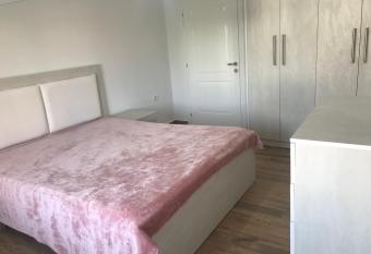 Green house Elbasan city center 4 has Balcony rooms