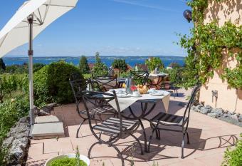 Sonnenhof Hagnau has Balcony rooms