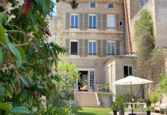 Chambres d h  tes - La Maison 19 has Balcony rooms