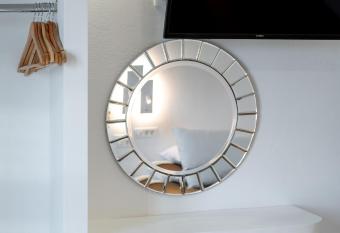 Christianna & George Luxury Hot Tub Apartment has rooms with a private hot tub