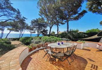 Villa With Garden Terrace And A View On The Sea has Balcony rooms