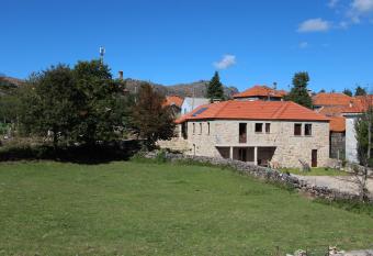 Casa Fonte Do Laboreiro has Balcony rooms
