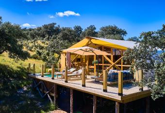 La Dehesa Experiences allows 18 year olds to book a room