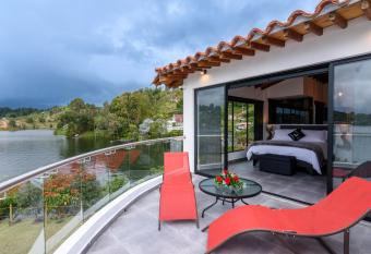 Jordan Hotel Boutique allows 18 year olds to book a room