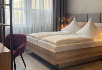 Hotel Das Bischof allows 18 year olds to book a room