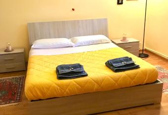 Valleverde allows 18 year olds to book a room