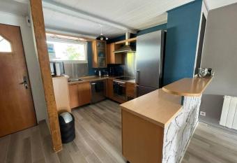 Les lauriers - T3 id  alement situ   wifi parking has Balcony rooms