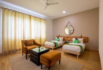 Treebo Jass Hospitality Services - Sec 53 has Smoking/Balcony rooms