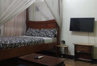 SAFI Apartment allows 18 year olds to book a room
