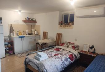 Maister Apt allows 18 year olds to book a room