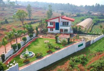 De Bellaria by StayVista - Amidst panoramic valley & farm views, Featuring a lush lawn with a water fountain & a charming gazebo allows 18 year olds to book a room