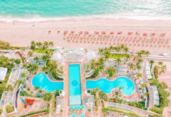 The Diplomat Beach Resort Hollywood, Curio Collection by Hilton has Balcony rooms