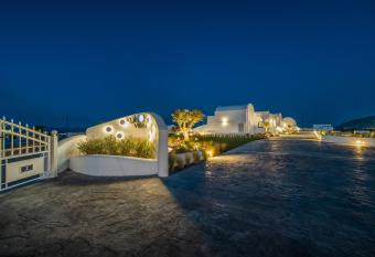 Kyklos Villas - luxury villas with private pool has Balcony rooms