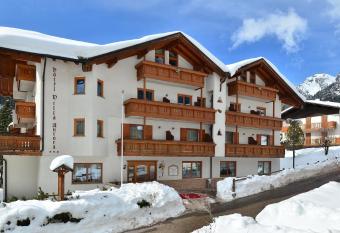 Hotel Villa Aurora has Balcony rooms