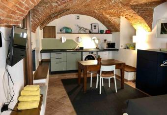 LaPalma2.0 allows 18 year olds to book a room